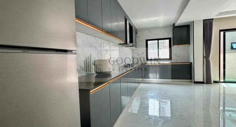 Haus zur Miete mit 4 Zimmer in East Pattaya, Pattaya