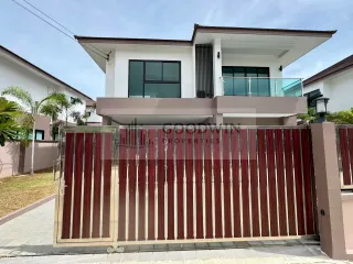 À louer 4 chambres maison à Bang Lamung, Chonburi