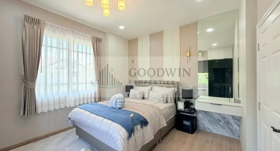 Haus zum Kauf mit 4 Zimmer in Bang Lamung, Chonburi