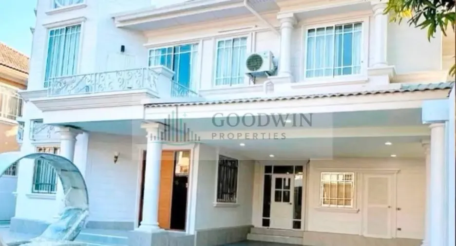 Haus zum Kauf mit 4 Zimmer in Bang Lamung, Chonburi