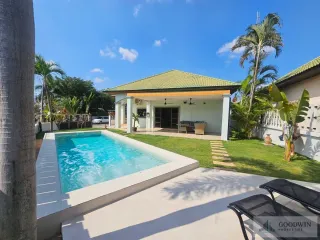 Haus zur Miete mit 3 Zimmer in Bang Lamung, Chonburi