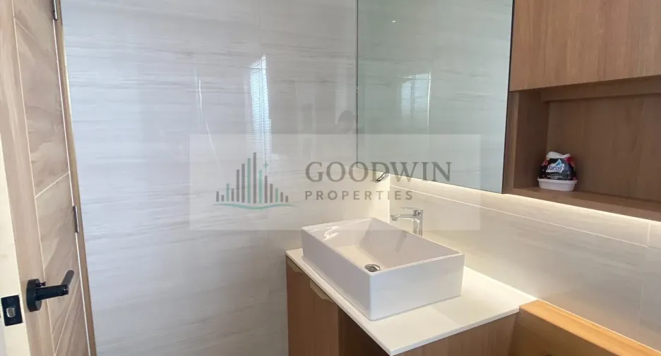 Casa en venta de 5 habitaciones en Bang Lamung, Chonburi