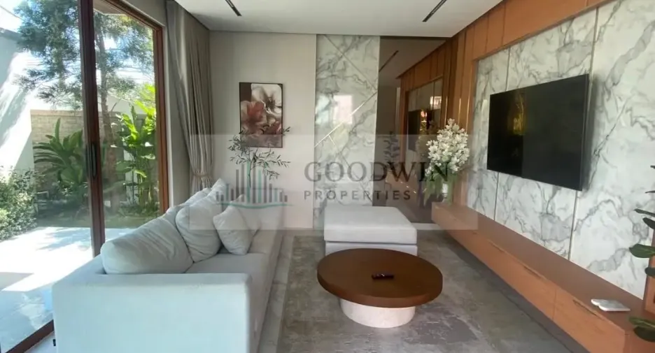 Casa en venta de 5 habitaciones en Bang Lamung, Chonburi