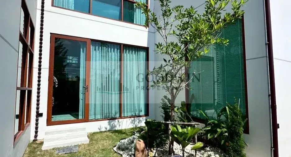 Casa en venta de 5 habitaciones en Bang Lamung, Chonburi