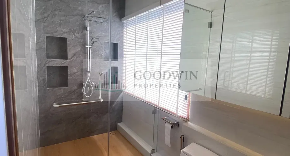 Casa en venta de 5 habitaciones en Bang Lamung, Chonburi