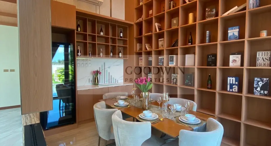Casa en venta de 5 habitaciones en Bang Lamung, Chonburi