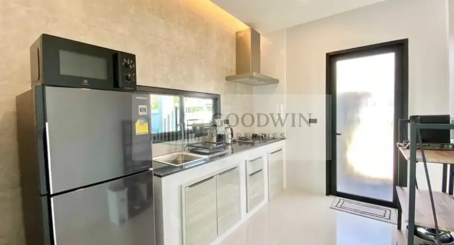 Casa en alquiler de 3 habitaciones en East Pattaya, Pattaya