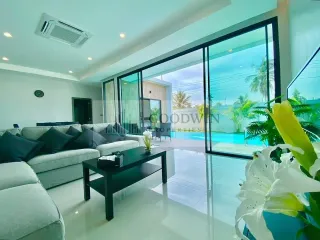 À louer 3 chambres maison à Bang Lamung, Chonburi