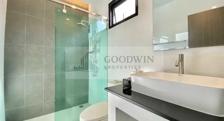 Casa en alquiler de 3 habitaciones en East Pattaya, Pattaya