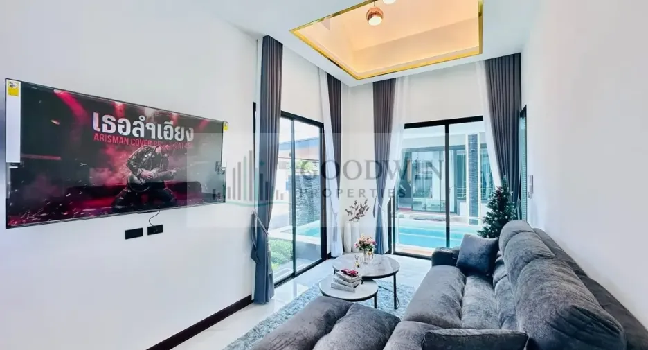 For sale 3 bedrooms condo in East Pattaya, Pattaya