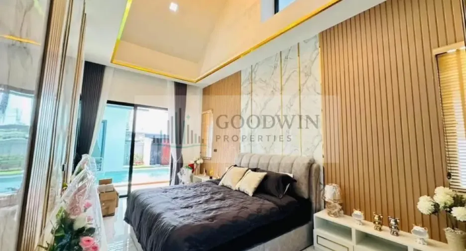 For sale 3 bedrooms condo in East Pattaya, Pattaya
