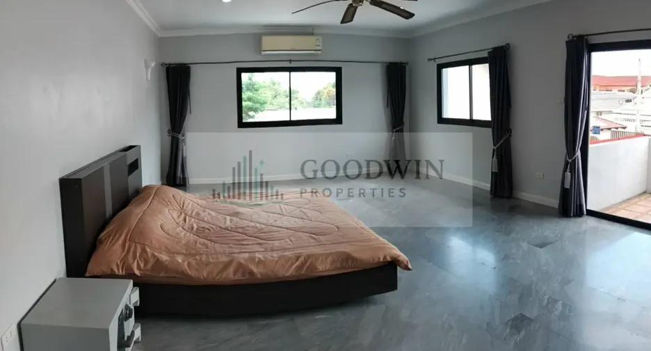 Haus zum Kauf und zur Miete mit 3 Zimmer in East Pattaya, Pattaya