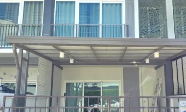 For rent 3 bedrooms townhouse in Mueang Chiang Mai, Chiang Mai