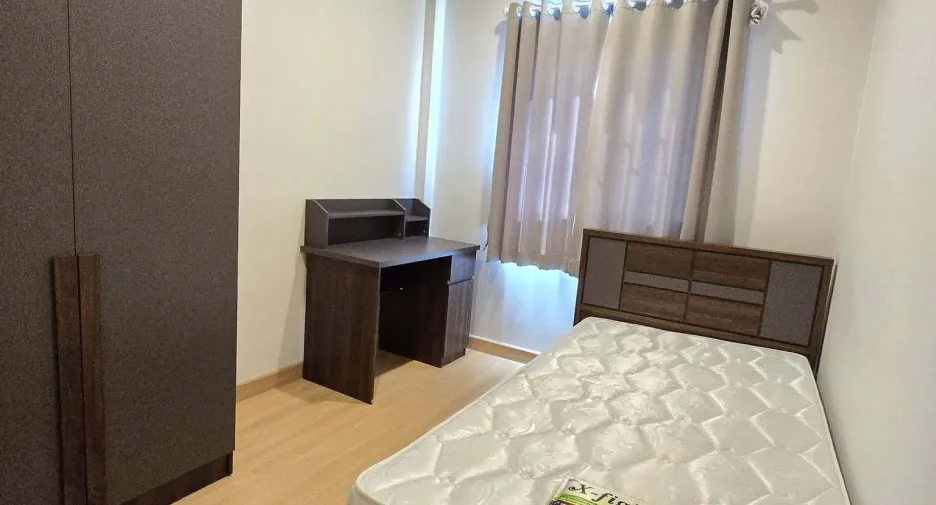For rent 3 bedrooms townhouse in Mueang Chiang Mai, Chiang Mai