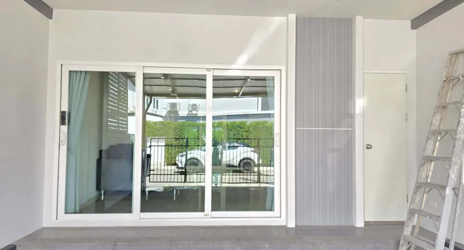 For rent 3 bedrooms townhouse in Mueang Chiang Mai, Chiang Mai