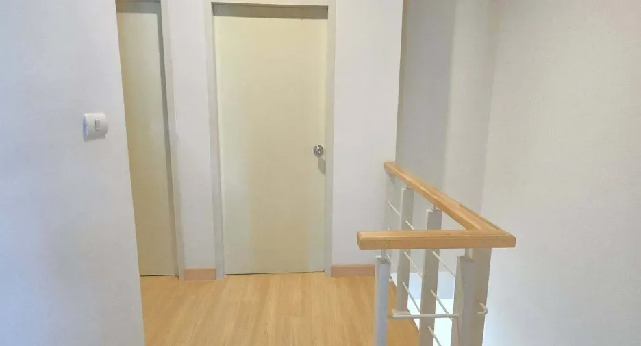 For rent 3 bedrooms townhouse in Mueang Chiang Mai, Chiang Mai