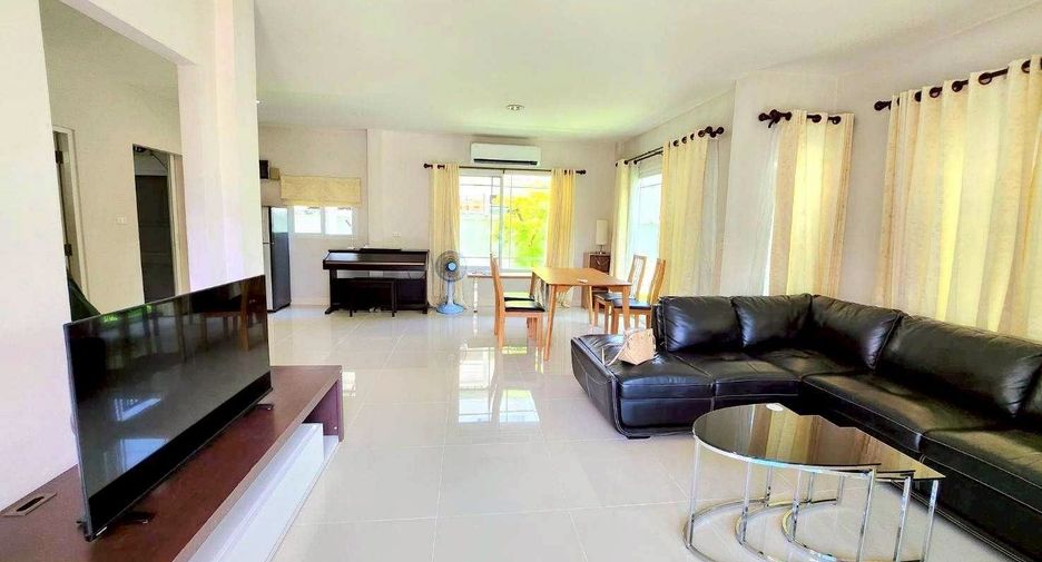 For rent 3 bedrooms house in Mueang Chiang Mai, Chiang Mai
