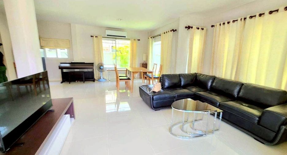 For rent 3 bedrooms house in Mueang Chiang Mai, Chiang Mai