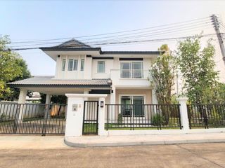 For rent 3 bedrooms house in Mueang Chiang Mai, Chiang Mai