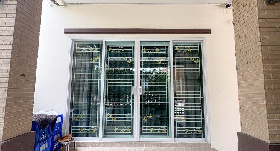 Casa en alquiler de 6 habitaciones en San Kamphaeng, Chiang Mai