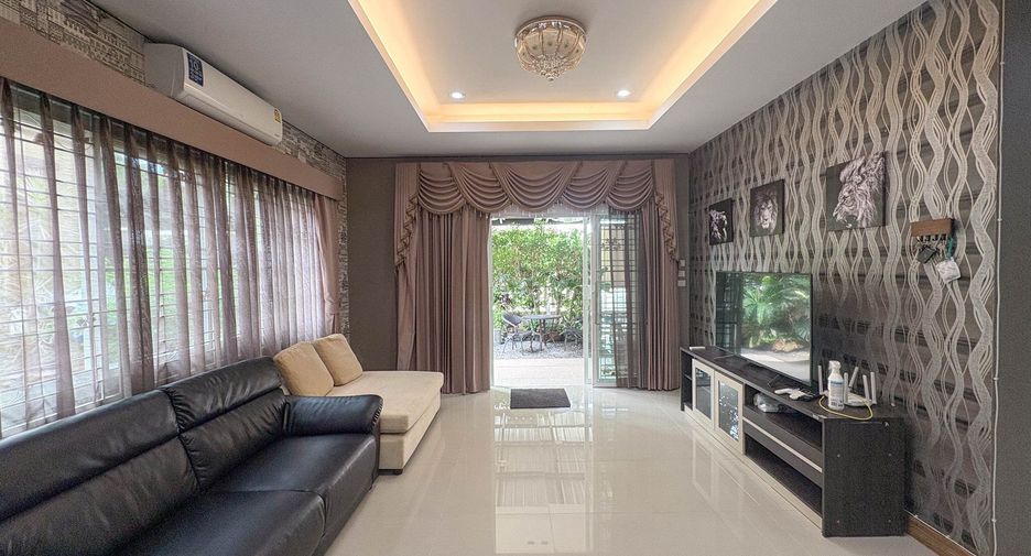 Casa en alquiler de 6 habitaciones en San Kamphaeng, Chiang Mai