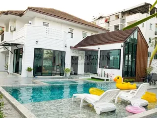 À vendre et à louer 4 chambres maison à Bang Lamung, Chonburi