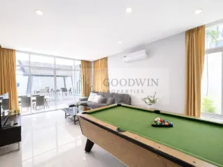 À vendre et à louer 4 chambres maison à Jomtien, Pattaya