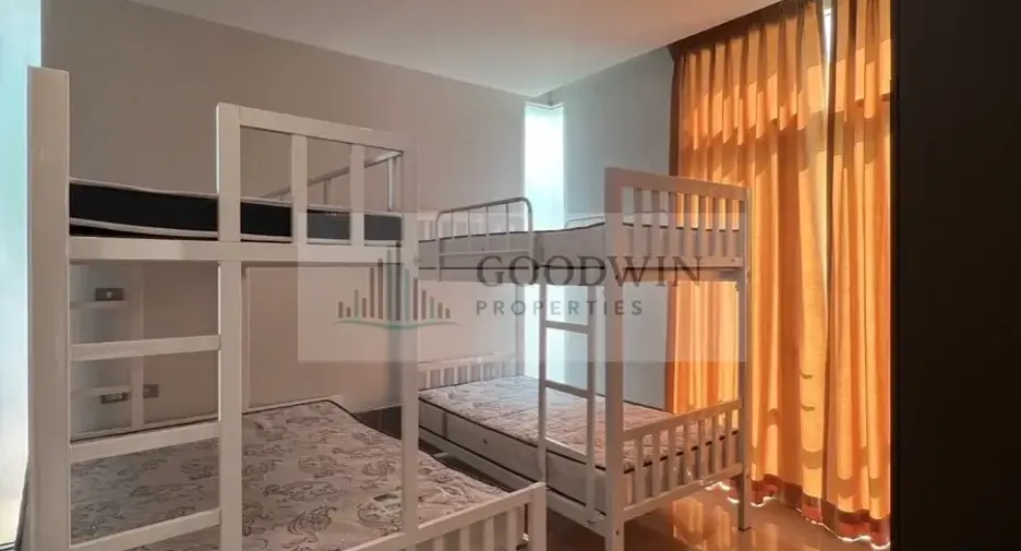À vendre et à louer 4 chambres maison à Sattahip, Chonburi