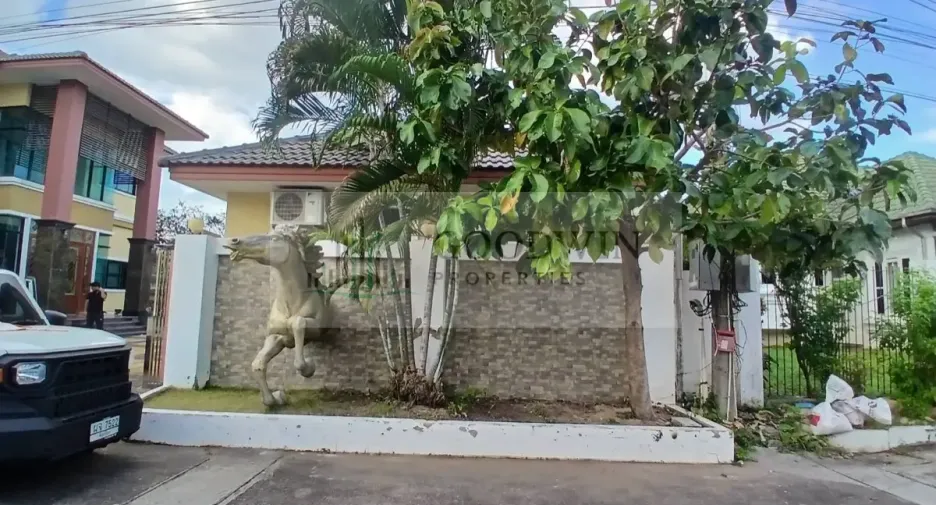 For rent and for sale 5 bedrooms house in Bang Lamung, Chonburi