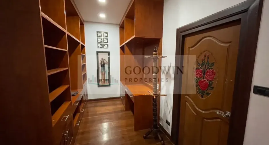 For rent and for sale 5 bedrooms house in Bang Lamung, Chonburi