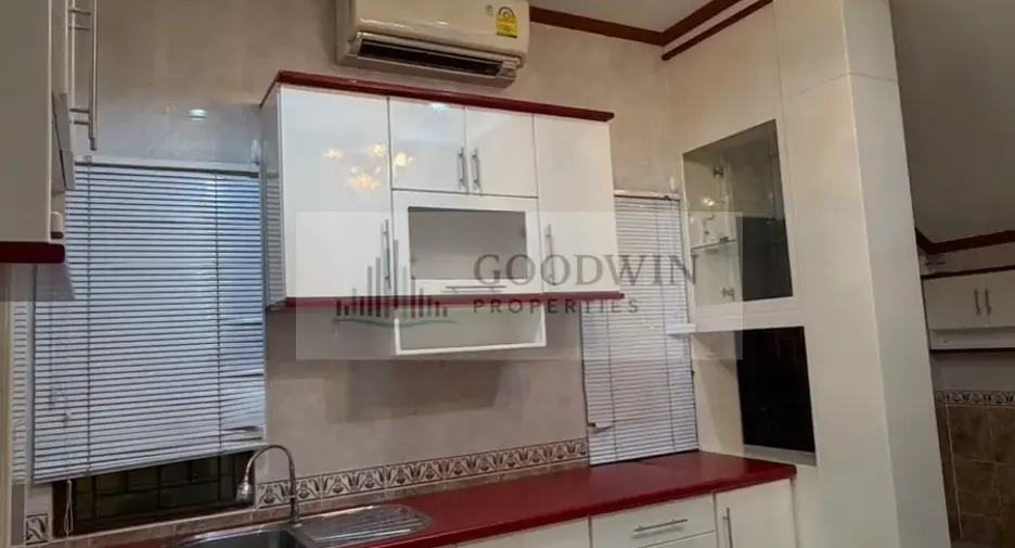 Haus zum Kauf und zur Miete mit 3 Zimmer in East Pattaya, Pattaya