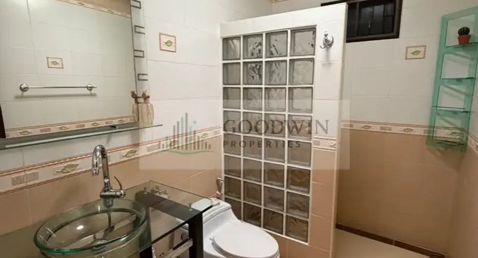 Haus zum Kauf und zur Miete mit 3 Zimmer in East Pattaya, Pattaya
