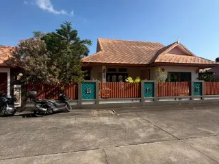 Haus zum Kauf und zur Miete mit 3 Zimmer in Bang Lamung, Chonburi