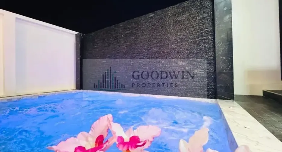 For sale 3 bedrooms condo in East Pattaya, Pattaya