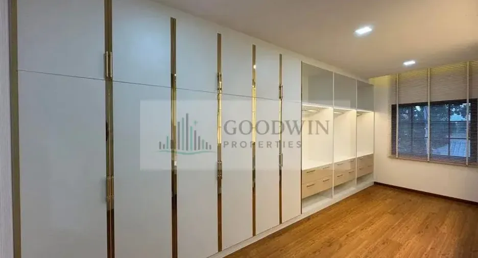 For sale 3 bedrooms condo in East Pattaya, Pattaya