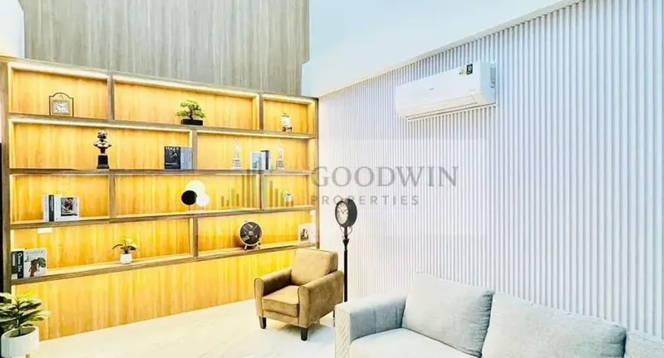 For sale 3 bedrooms condo in East Pattaya, Pattaya