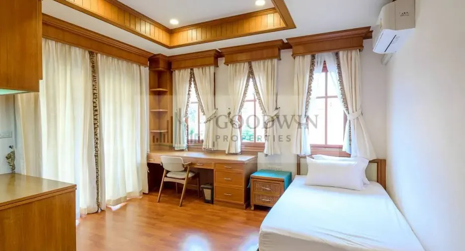 Casa en alquiler de 3 habitaciones en Jomtien, Pattaya
