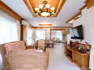 À louer 3 chambres maison à Bang Lamung, Chonburi
