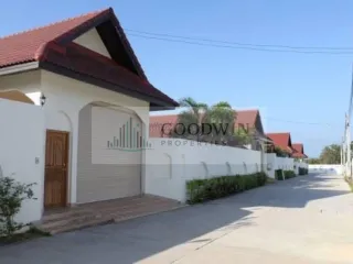 À louer 3 chambres maison à Bang Lamung, Chonburi