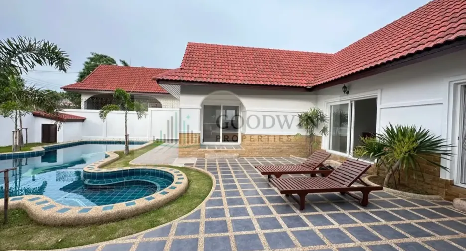 Casa en alquiler de 3 habitaciones en East Pattaya, Pattaya