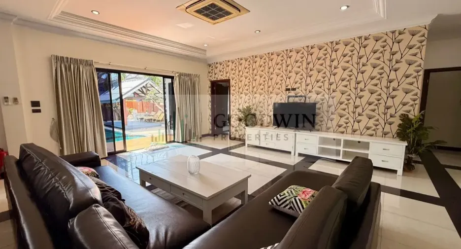 Haus zum Kauf und zur Miete mit 5 Zimmer in Jomtien, Pattaya