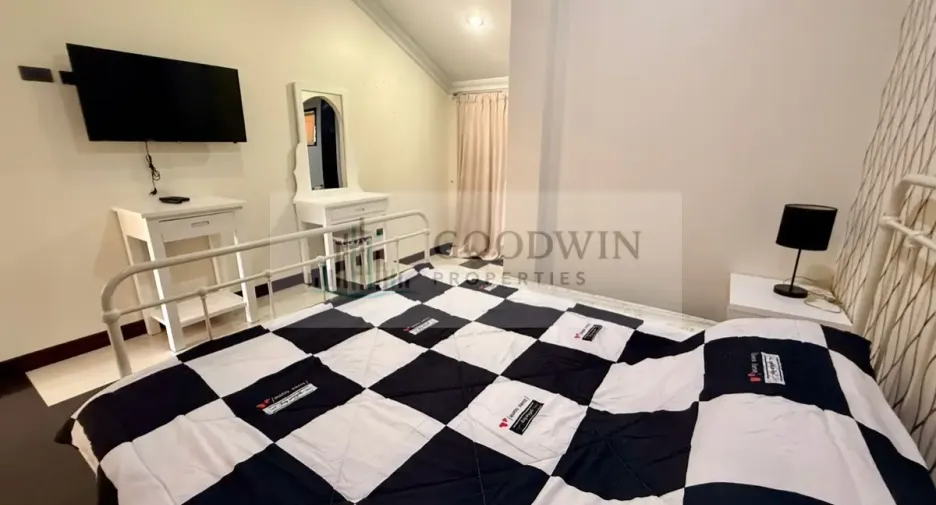 Haus zum Kauf und zur Miete mit 5 Zimmer in Jomtien, Pattaya