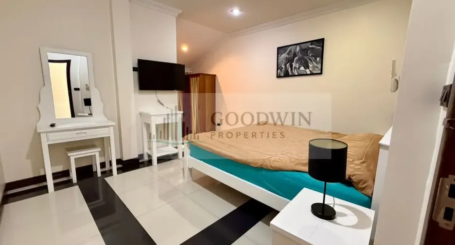 Haus zum Kauf und zur Miete mit 5 Zimmer in Jomtien, Pattaya