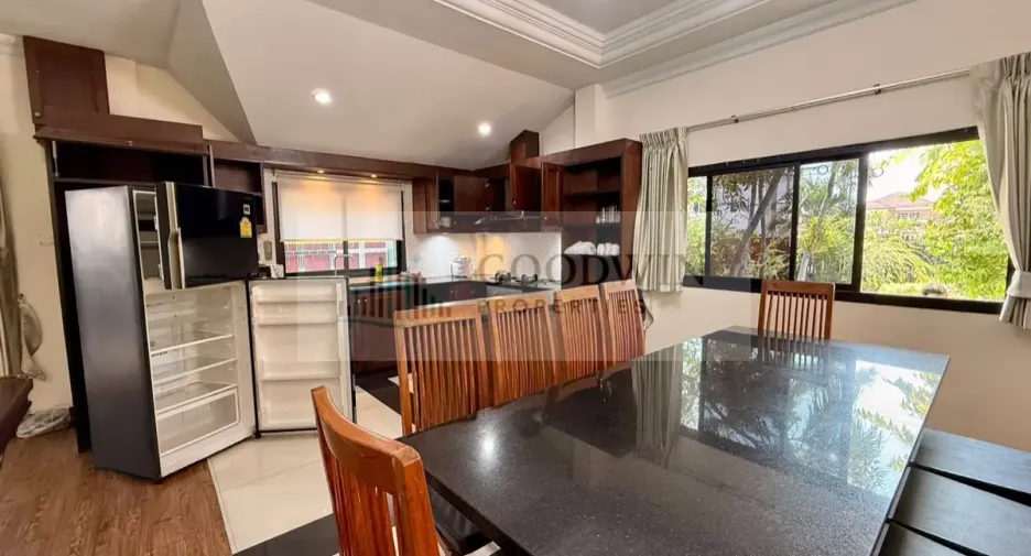 Haus zum Kauf und zur Miete mit 5 Zimmer in Jomtien, Pattaya