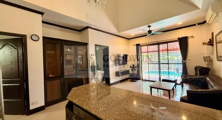 Haus zum Kauf und zur Miete mit 3 Zimmer in Pratumnak, Pattaya