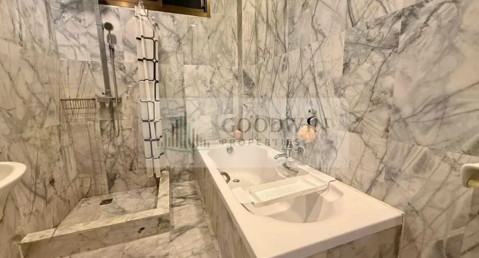 Haus zum Kauf und zur Miete mit 3 Zimmer in Pratumnak, Pattaya