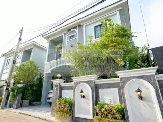 À louer 3 chambres maison à Bang Lamung, Chonburi
