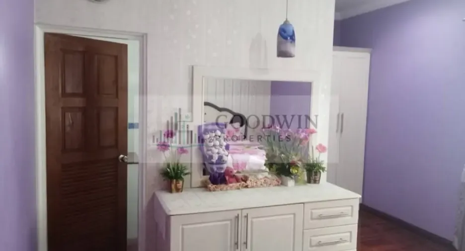 Haus zum Kauf mit 4 Zimmer in Bang Lamung, Chonburi