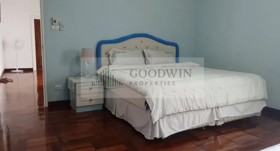 Haus zum Kauf mit 4 Zimmer in Bang Lamung, Chonburi