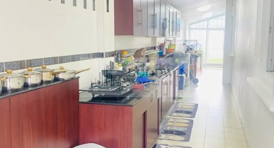 Haus zum Kauf mit 4 Zimmer in Bang Lamung, Chonburi
